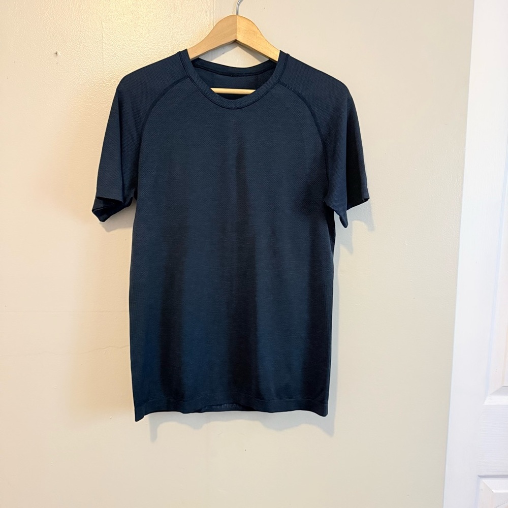 lululemon athletica Deep Blue Short Sleeve Tee